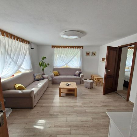 Stol Apartments Zirovnica Exterior foto